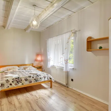 Harmont Montis- Dawna Zajacowka - Centrum Miasta W Lesnej Enklawie