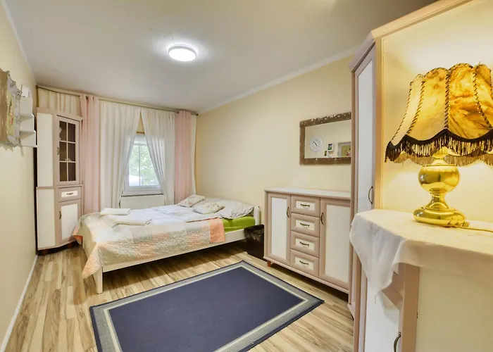 公寓 Harmont Montis- Dawna Zajacowka - Centrum Miasta W Lesnej Enklawie *